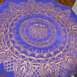 GREAT CONDITION LUSH KNOT WRAP